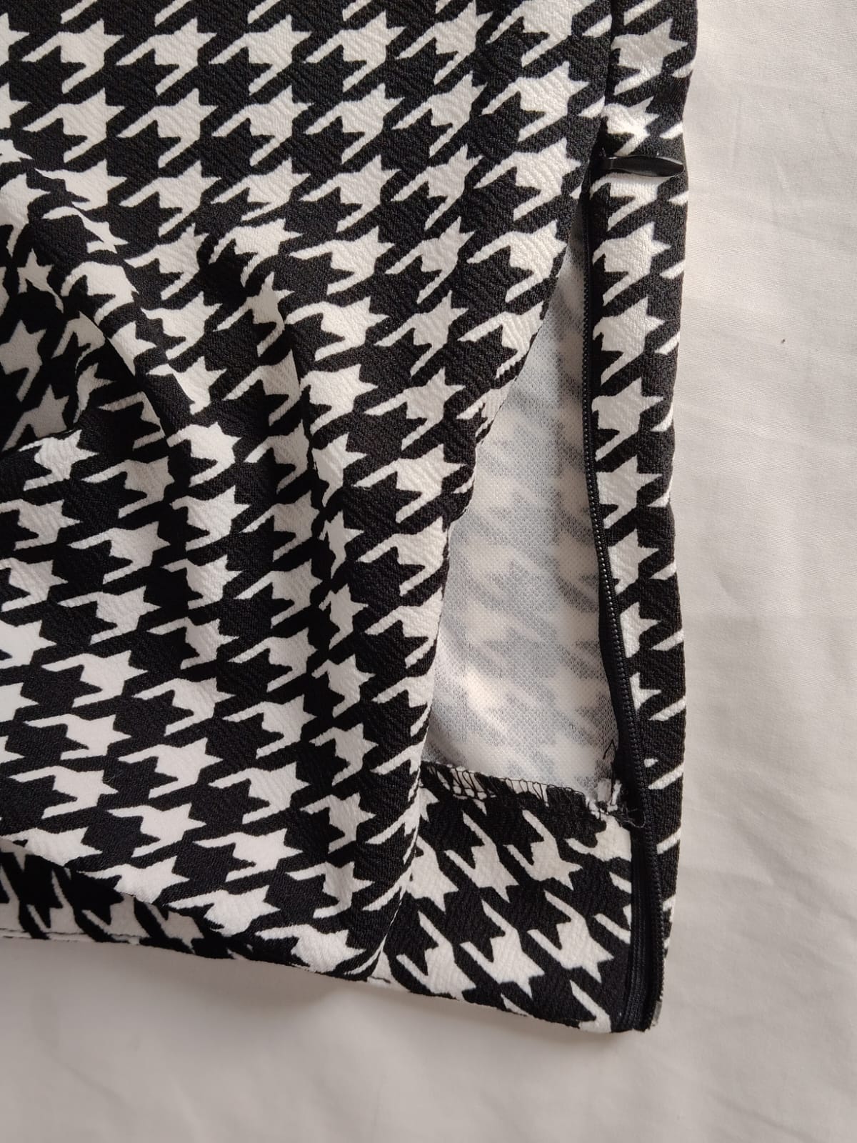 Falda botón lateral